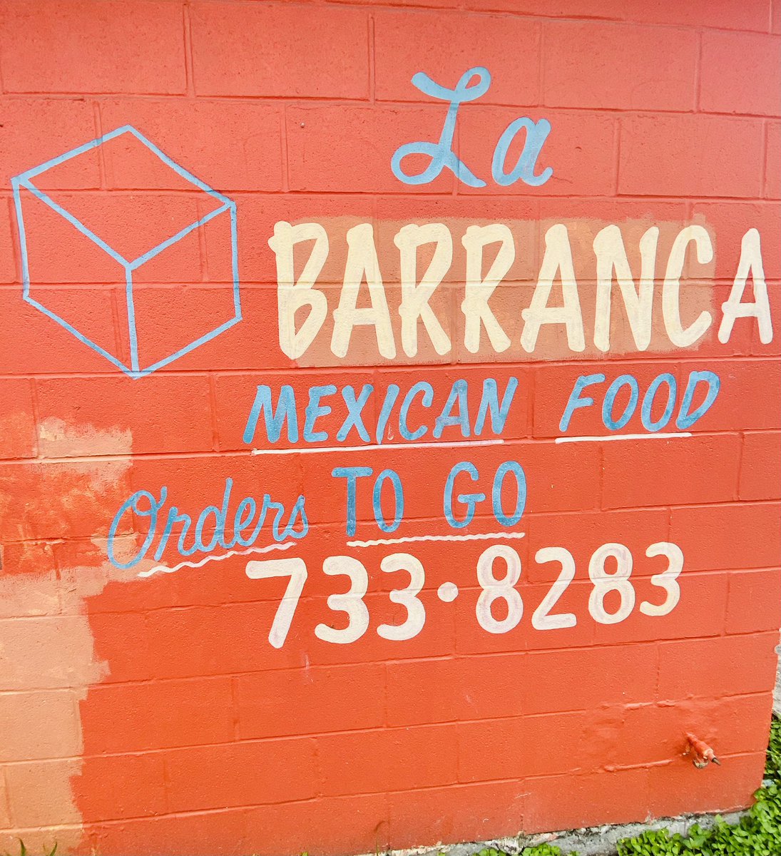SanAntoGuera's tweet photo. Best Chicken Chalupa Plate can be found in @TMFtx #HD116 at locally owned La Barranca Restaurant across from Woodlawn Lake in the heart of San Antonio! #ComidaCasera #TeamTMF #SmallBizLove #TipWell https://t.co/p81ahjzx6M