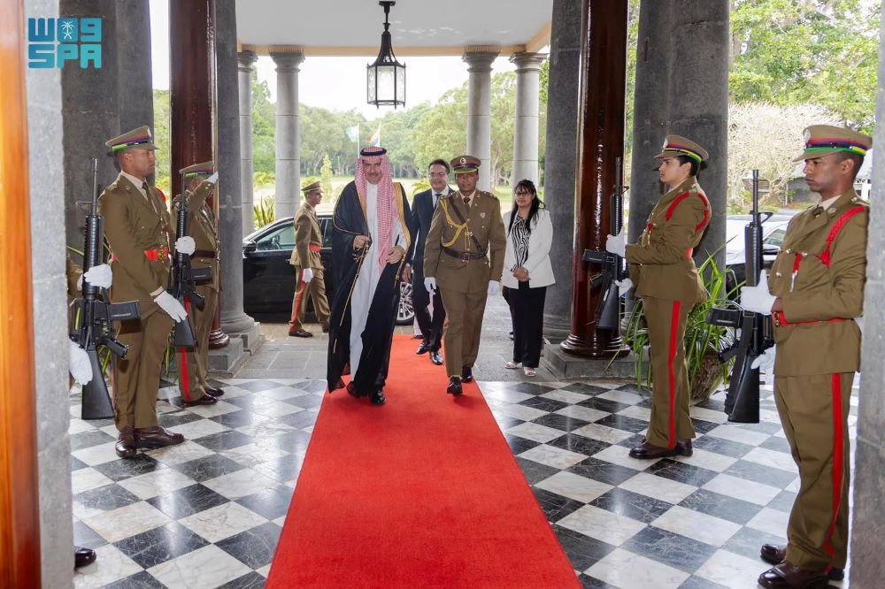 al_jazirah's tweet photo. التمياط يسلّم أوراق اعتماده سفيراً لخادم الحرمين الشريفين لدى جمهورية موريشيوس
https://t.co/eITmz2vlhI https://t.co/pBSG19cWQK