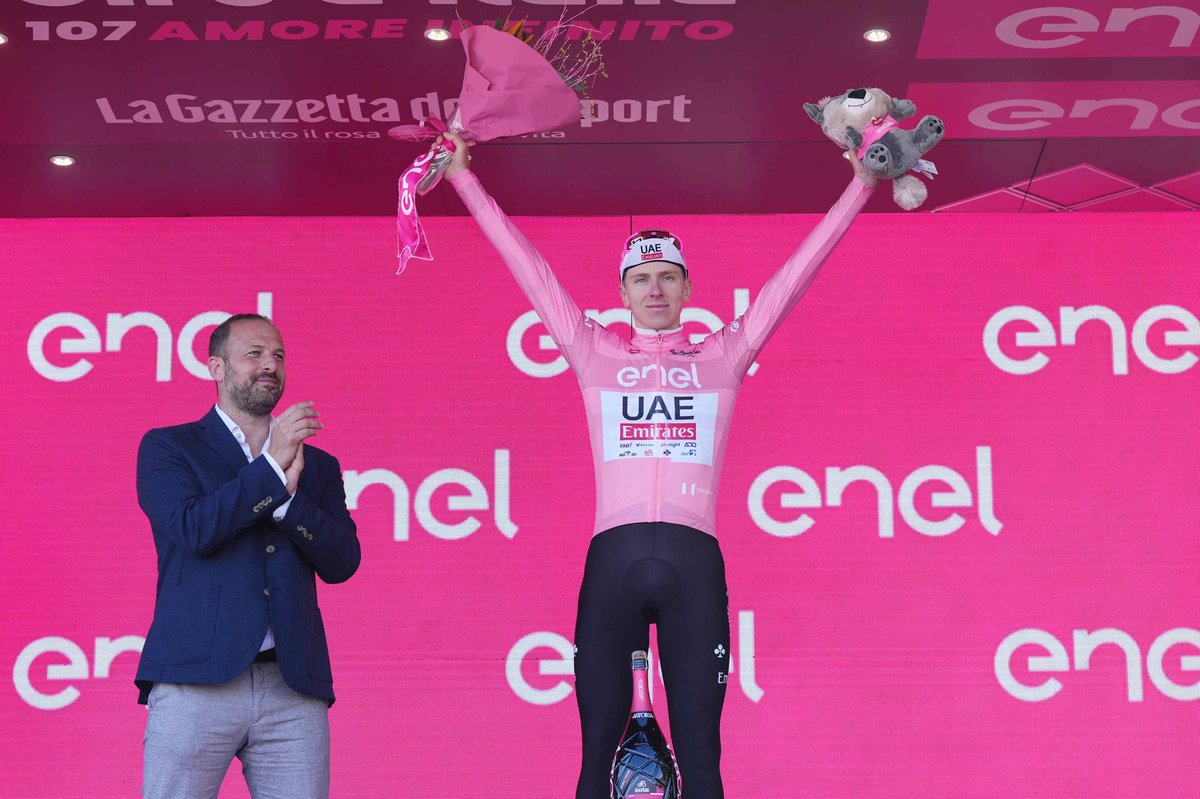 JONATHAN MILAN VINCE LA QUARTA TAPPA DEL GIRO D’ITALIA TADEJ POGACAR RIMANE IN MAGLIA ROSA bikenews.it/it/giro-ditali…