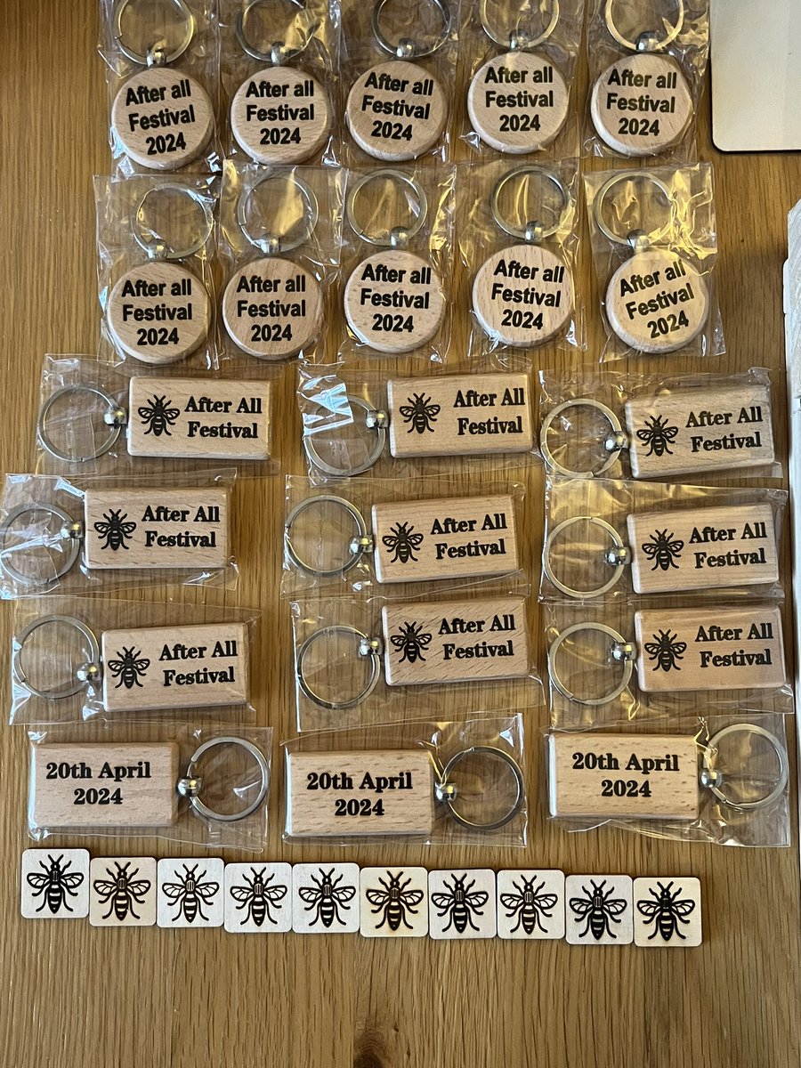 This is a recent set of merchandise I did for @afterallmusico1 festival in Manchester. A double sided set of keyrings along with some small bee tokens.