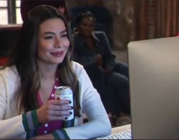 l0veinjected's tweet image. watching                                                watching 
petra mede                                       petra mede
host esc 2013 &amp;amp; 16                   host esc 2024
#eurovision