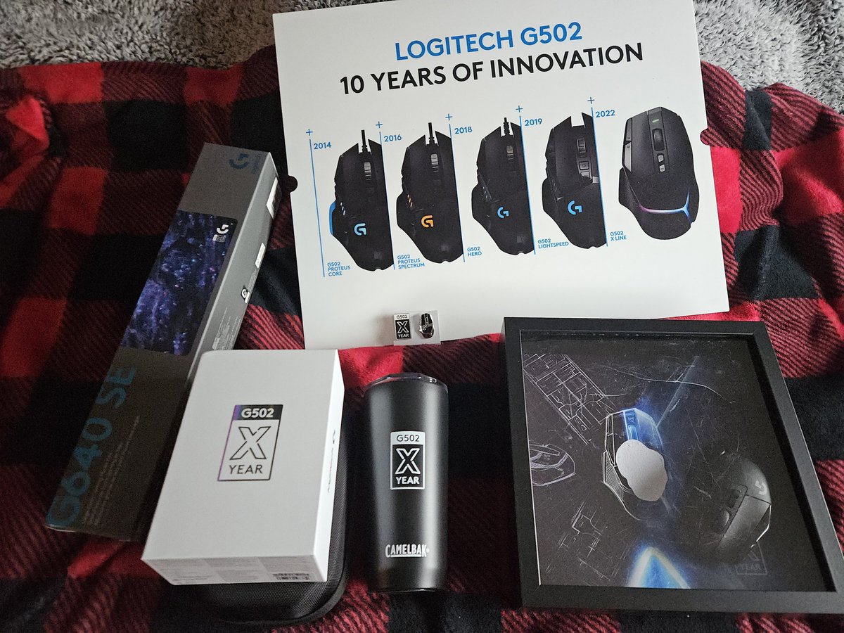 Purgey_'s tweet image. Beautiful Package from @LogitechG

Unfortunately the mouse display frame got broke from the transportation but it&apos;s okay!

I haven&apos;t switched to a different mouse since I discovered the G502 back in 2018, and it&apos;s been a blast!

Thank you so much for this! #Logitechpartner