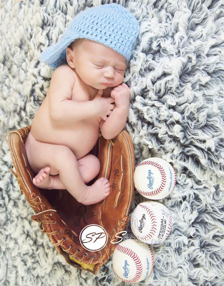 Little boys are too cute!!  🧢. Baseball and bowties are always precious!  Love designing these sessions for each client!   #newbornsession #newbornbaby #babies #babyphotos #specialtyphotography #venustexasnewbornphotographer #dfwnewbornphotographer #capturethemoments