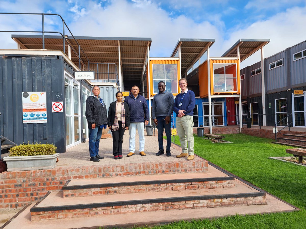 We spent a very productive morning with community & government stakeholders in the #SaldanhaBay sub-district in preparation for the #COPC initiatives, which form part of the @UCT_news Healthy Futures South Africa project, funded by @MastercardFdn. Thanks to our host, Genesis Hub.