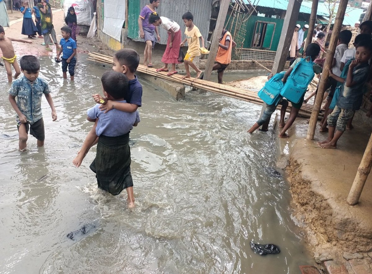 Floods have affected #Rohingya refugees in Bangladesh. Many shelters have been damaged and flooded, requiring urgent support for emergency relief. Please donate any amount and share!

gofundme.com/f/w2na42-save-…