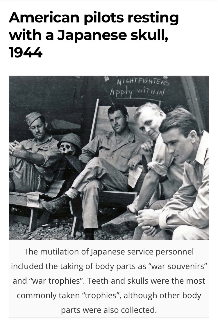 日本兵の頭蓋骨と休息する米軍パイロット(1944年) (抜粋和訳) 第二次世界大戦中、太平洋戦域で日本軍の死体から「戦利品」が持ち去られたことは、アメリカ軍兵士の証言も含め、多くの生の証言がある。