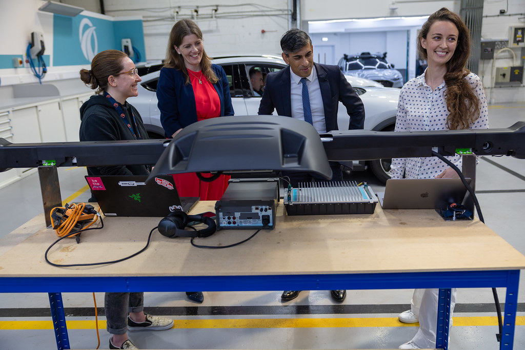 Technology Secretary @michelledonelan and PM @RishiSunak visited @wayve_ai to learn about how their latest $1bn investment will enable them to develop the first “embodied AI” tech for self-driving vehicles in the UK – going far beyond the capabilities of existing technology.