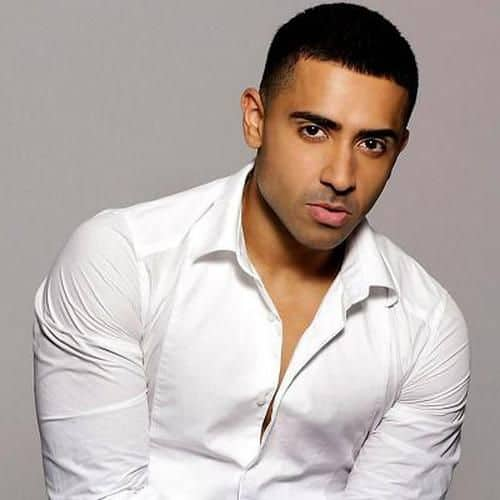 🎧SPINNING NOW🎧

🎚️DOWN🎚️ by @jaysean ft @LilTunechi 

🔛#UltimateDrive 🚦🚗w/@MrBerry_Gh x @ny_jgreen 

#LaidbackTuesday

LISTEN LIVE> tun.in/seY8y

EXPERIENCE IT📻

#UltimateFm