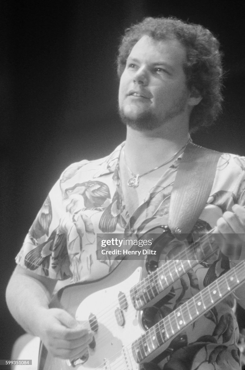 Christopher Cross, cantante y compositor de pop rock, en concierto. 
📸Henry Diltz
#christophercross
#rock #rockandroll #music #musica #musically #radio #radioonline #radiostation #radiohierbabuena #pictureoftheday #photography #rockstar #rockstarphotographer