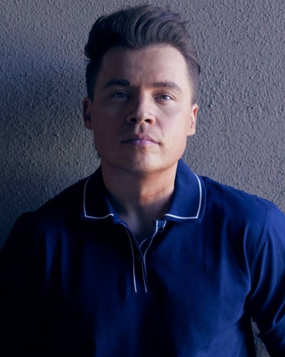 In January 2023, Canadian singer, @ShawnHook, performed what would be his last show for more than a year. After noticing a bump on his neck and feeling more and more tired, Shawn learned that it was cancer. Shawn maintained a positive attitude throughout his treatment, which