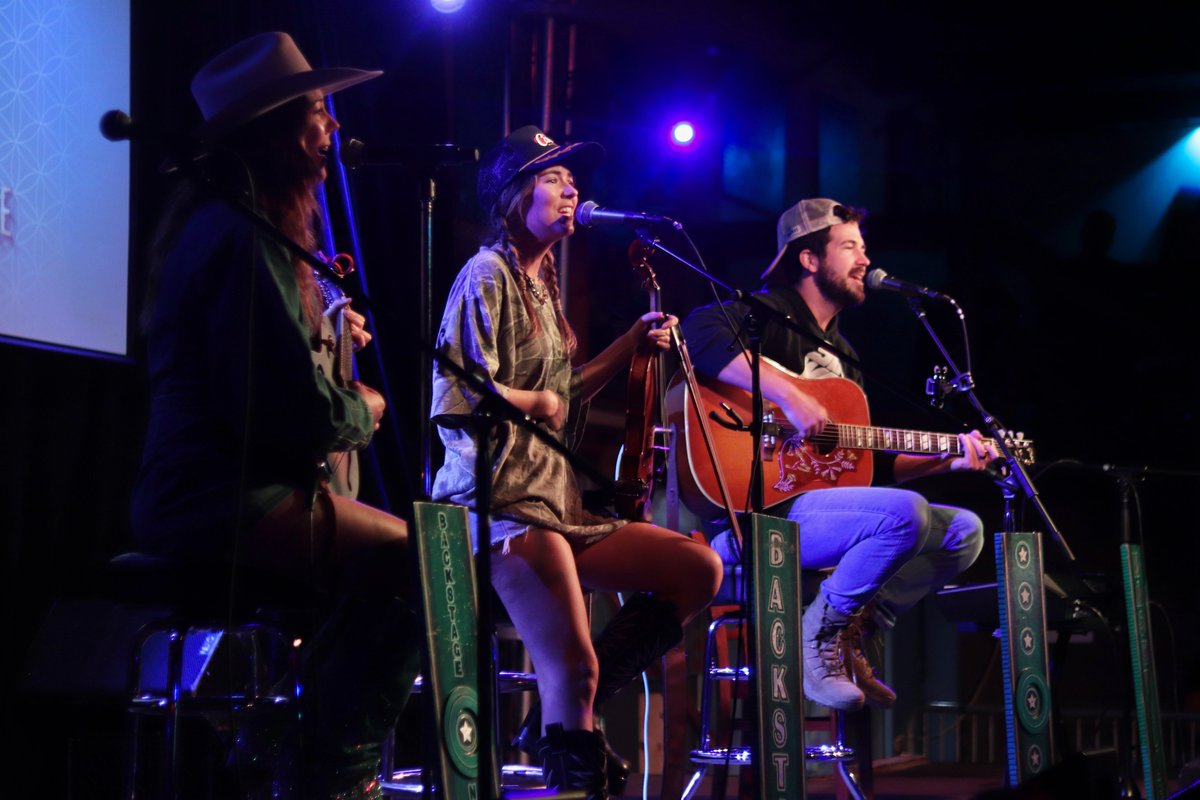 Check out photos from #BackstageNashville with #BenJohnson, #EdHill, #WillWeatherly, and #Track45 at Facebook.com/BackstageNashv…! 📸 : #BritneyBuckwalter #MusicCity #NashvilleLove @devonoday @3rdandLindsley