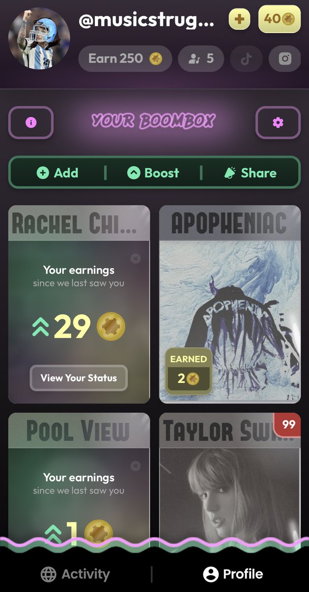 musicstruggles1's tweet photo. found this game called Boombox that’s like fantasy football for music, but for each artist you add to your roster you join a community with the other people who added them, so it’s like a fantasy football game where you can talk shit about the opposite team (drake) with your own team (kendrick)