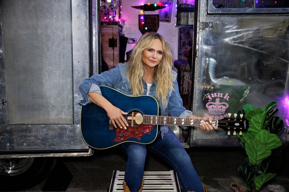 The Miranda Lambert Bluebird Studio — now taking flight with Epiphone 💙 ow.ly/GFta50RynZA

@mirandalambert has solidified her legacy as one of the most pivotal artists in country music. Now her variation on the iconic Hummingbird is available as a part of our core lineup.