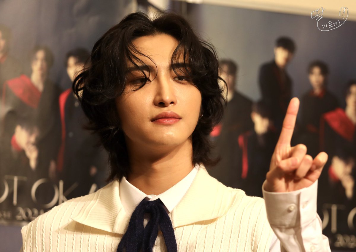 BerryRabbit0403's tweet photo. 240506 후쿠오카
이런 이런😮‍💨
#ATEEZ #에이티즈 #성화 #박성화 #SEONGHWA https://t.co/61kKKolCrV