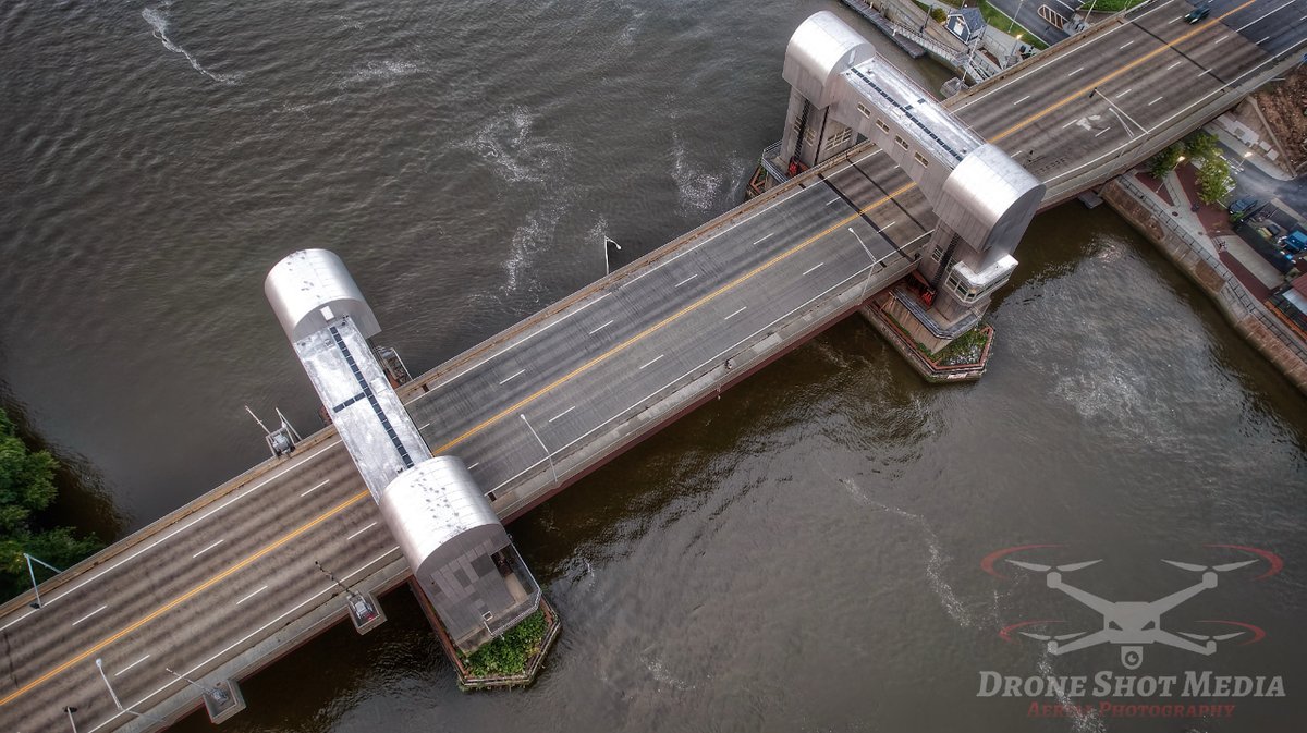 Soaring above, capturing the silent symphony of architecture and nature 

Can you name this bridge?

#AerialPhotography #VisualEuphoria #nylovessummer #droneshots #bridges #bridges_of_our_world #dronephotography #bridgephotography #bridgeporn #troyny #albanyny #droneoftheday