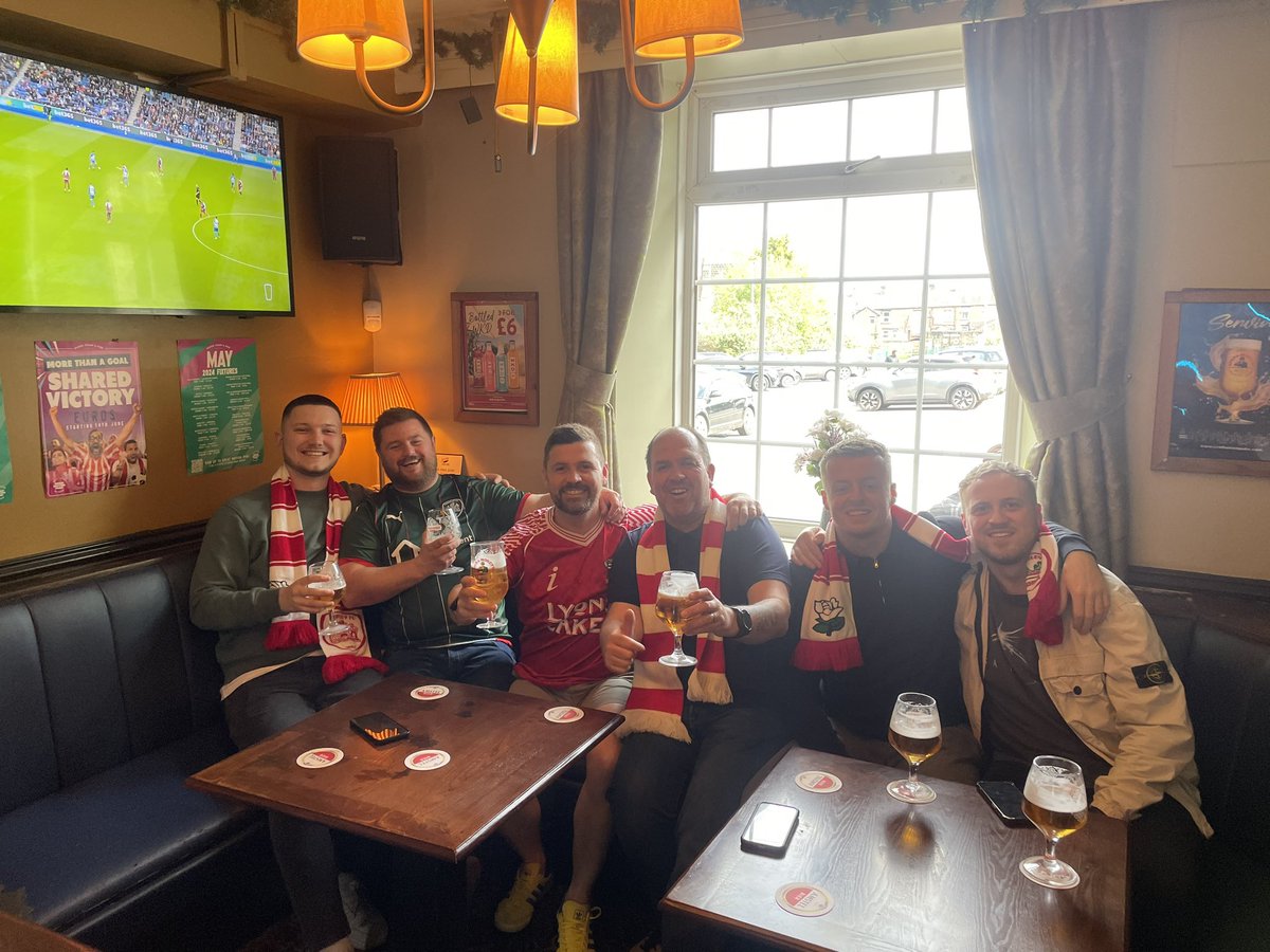 GazSelby's tweet photo. @ianhorton68 It’s the hope that kills you!! #barnsleyfc #COYR https://t.co/GEVJyc7pgp