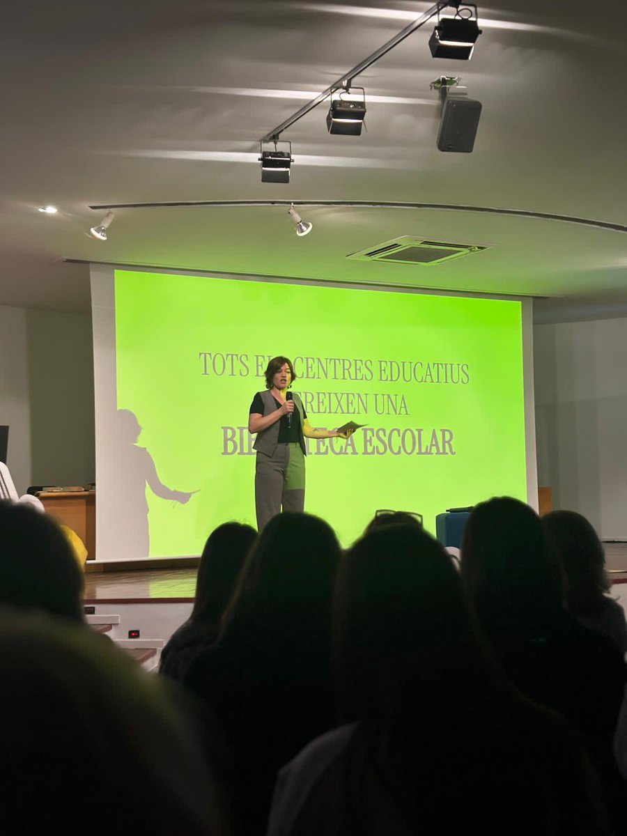 Escola Doctor Alberich i Casas (@escola_alberich) on Twitter photo “Tots els centres educatius mereixen una biblioteca escolar” #bibliotech <a href="/FundacioBofill/">Fundació Bofill</a> “Tots els centres educatius mereixen una biblioteca escolar” #bibliotech <a href="/FundacioBofill/">Fundació Bofill</a>