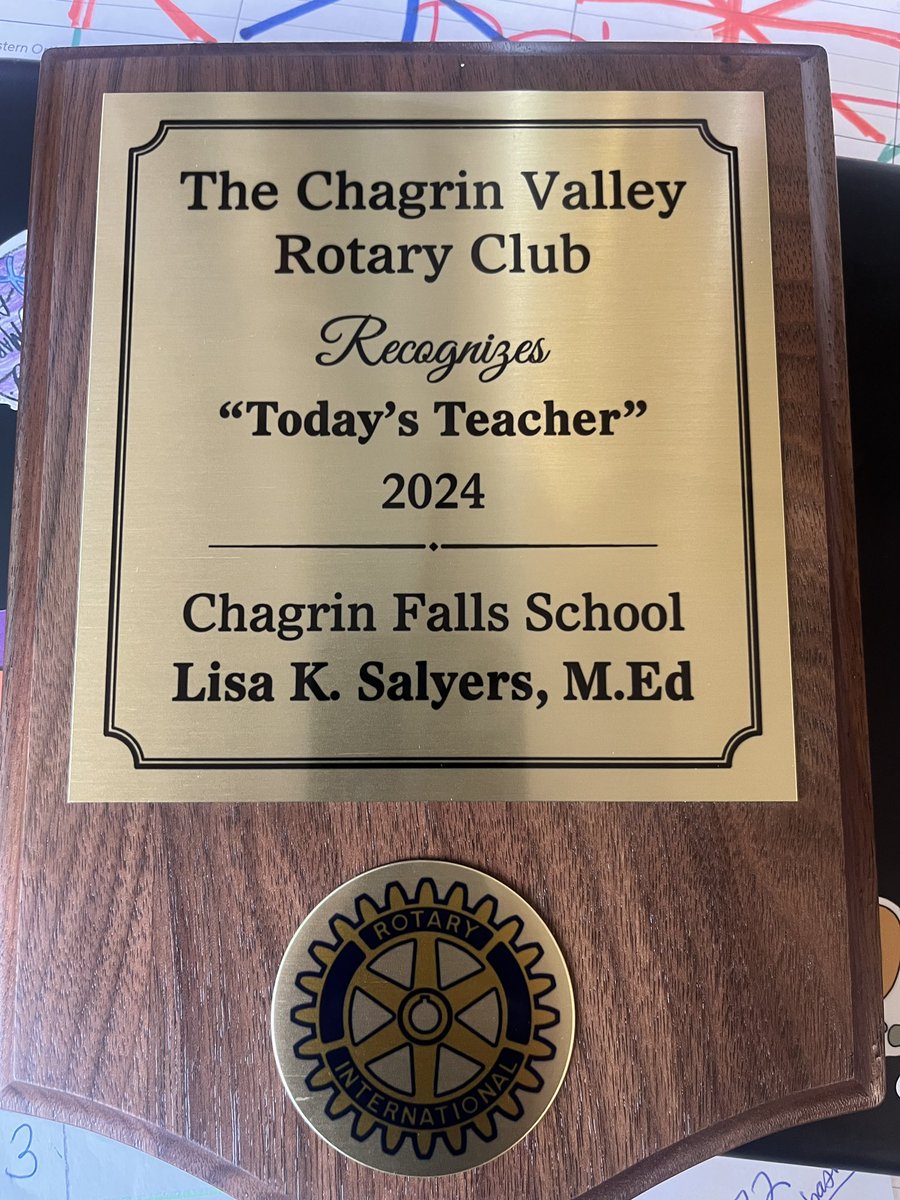 Thank you Chagrin Valley Rotary for the “Today’s Teacher “ award and @cf_rassi for the nomination!@Chagrin_Schools 🧡🖤🐯