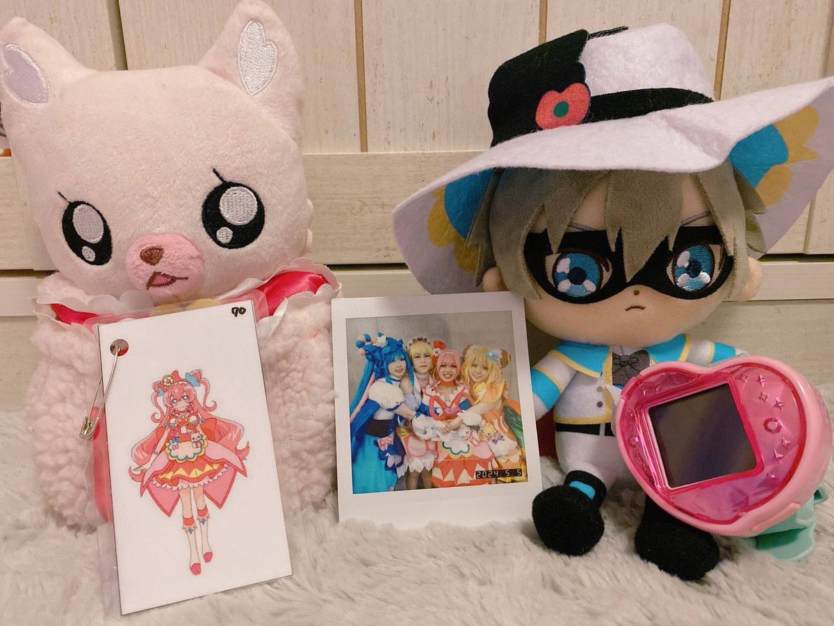 cocoa47mon's tweet photo. チームデパプリ🍙🥪🍜🍇カラフルかわいい！！！！！
ありがとうを重ねて🩷
素敵な思い出になるのでチェキはいいぞ！！！
 #山れい大型2024✨ https://t.co/TTpAg1fD77