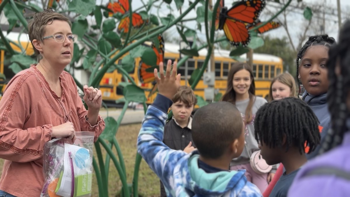 It’s 🧑‍🏫 #TeacherAppreciationWeek! We thank all teachers who dedicate their time to our students in our national parks.

Learn about professional development, other education resources, and more ➡️ nps.gov/teachers/index…

📸 NPS

#NPSYouth #FindYourPark #TeacherAppreciation