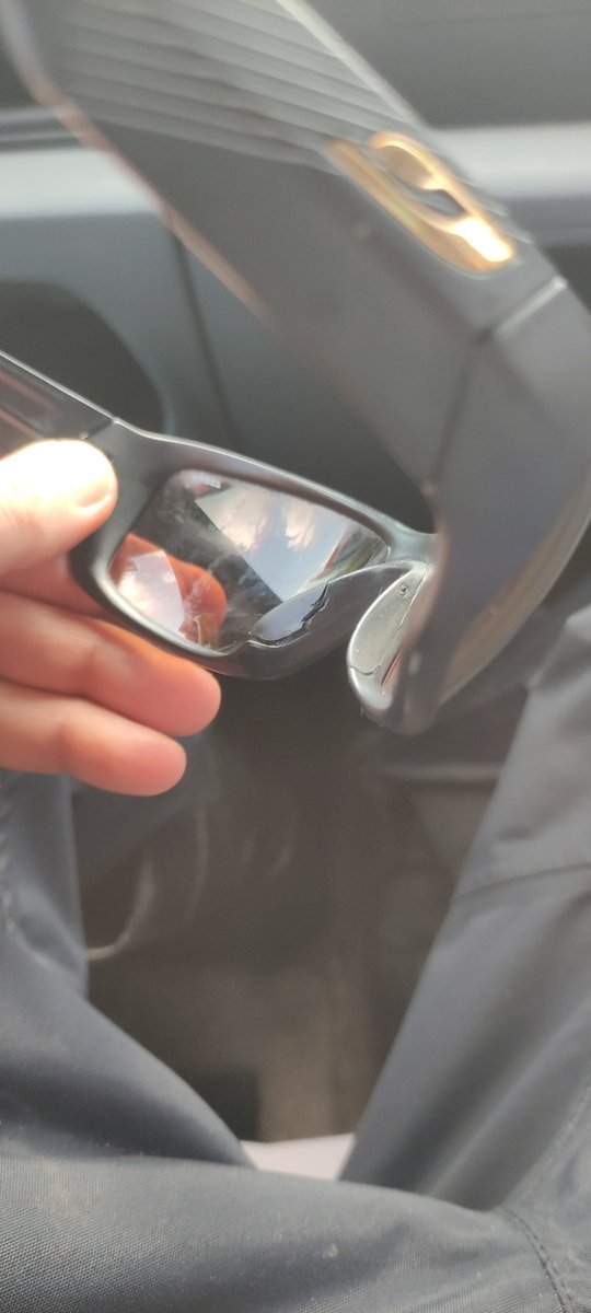 @JulboEyewear the rubber on the nose has cracked/failed on my Julbo run sunglasses. Can you please help me ? #bignose