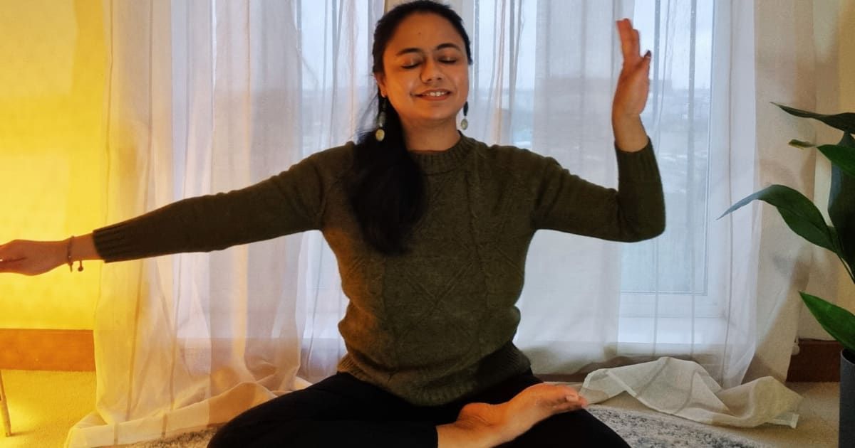 theatredeli's tweet photo. Feeling burnt out? Join Move to Thrive by @kaushiva 

Unwind, Energize &amp; Find Joy with playful movement exploration! Including breathwork, stretching, Bollywood dance, and more!  

30th May
Free! https://t.co/jpgI4MTgaI

#DeliMeets https://t.co/K0h86AE6mC