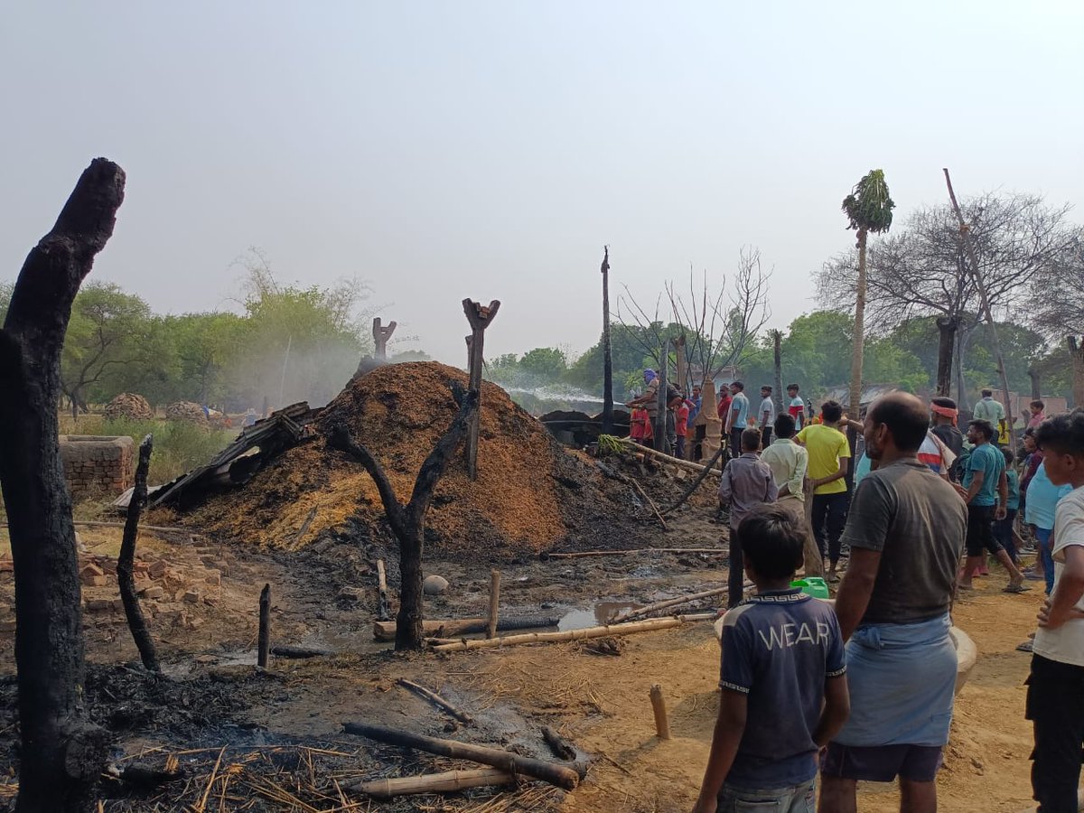 ghazipurfire's tweet photo. #FSGhazipur | रेवतीपुर #थाना #रेवतीपुर अंतर्गत खलिहान में फैली आग की सूचना पर तत्काल पहुंचकर #FSZamanaia #firefighters द्वारा #आग को बुझाया गया एवं #आग को फैलने से रोका गया। कोई जन/जीव हानि नहीं हुई।
@AdminGhazipur
@ghazipurpolice
@CMOfficeUP https://t.co/1TIT7vdQfk