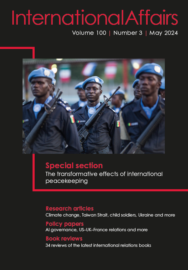 📢Our LATEST issue is now live ‼️ ➡️Special section on international peacekeeping 💡 7 Research articles 📊4 policy papers 📚 34 book reviews Read the issue here >> academic.oup.com/ia/issue/100/3