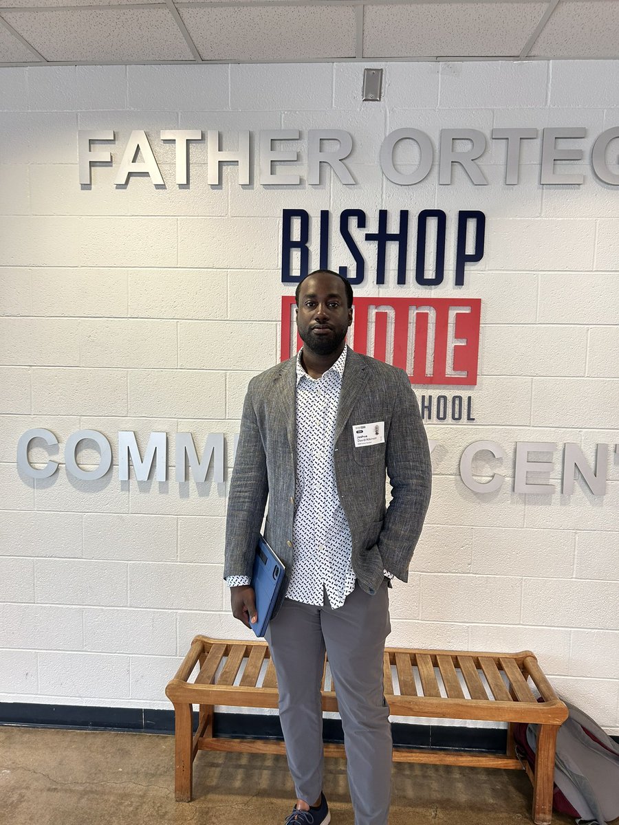 Recruit_Dunne's tweet image. S/o @Coach_Guap @CSUPFootball for stopping by RUGGED dr ! #FalconELITE