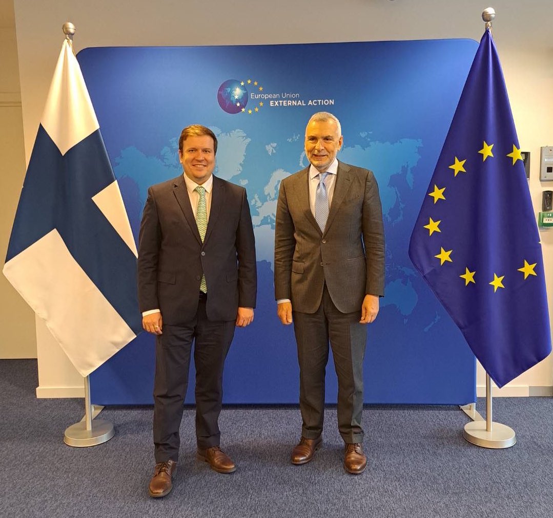 Fruitful meeting between Minister @VilleTavio and @EEAS_SecGen Stefano Sannino. Discussed the humanitarian situation and prevention of escalation and extremism in the Middle East. Looking forward to continue the collaboration with the @eu_eeas.
