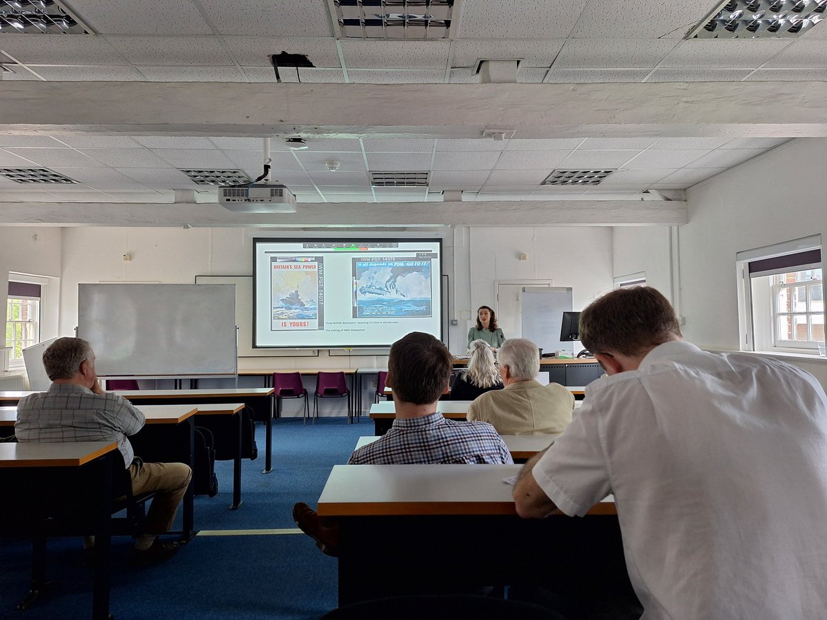 It's great to welcome back @FriendJayne to @portsmouthuni to present her paper on destroyers in WW2 as part of our @Naval_History research seminar series.