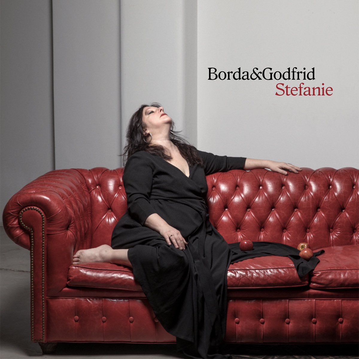 🪭”Stefanie” de Zitarrosa, nuestro nuevo lanzamiento del álbum LA NOCHE: orcd.co/mjepvne

📌1 y 8/6 en el Tasso.

Foto: Nora Lezano.
Edita: ACQUA RECORDS
<a href="/AcquaRecords/">Acqua Records</a> <a href="/MusicaenelTasso/">Torquato Tasso</a> 
#lidiaborda #danielgodfrid #zitarrosa #alfredozitarrosa #stefanie