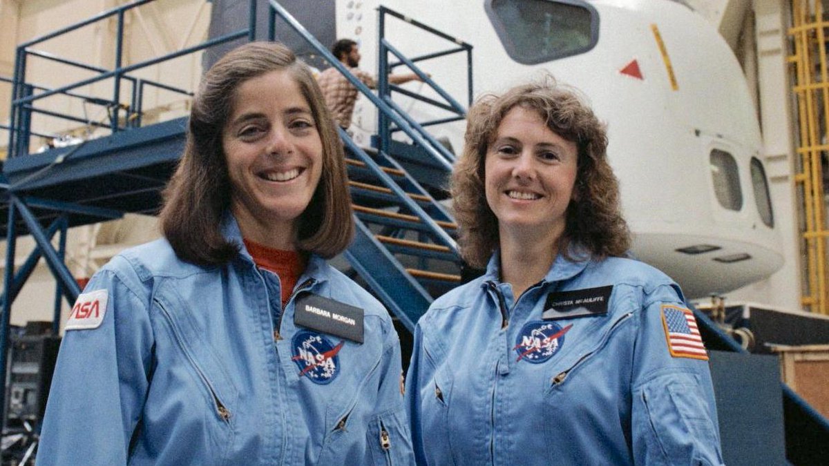 On #TeacherAppreciationDay, we remember Christa McAuliffe, the teacher who died along with 6 crewmates in shuttle Challenger disaster in 1986. McAuliffe (right) is shown with Barbara Morgan, her backup in the Teacher in Space program. go.nasa.gov/4dalTGM NASA photo⁠