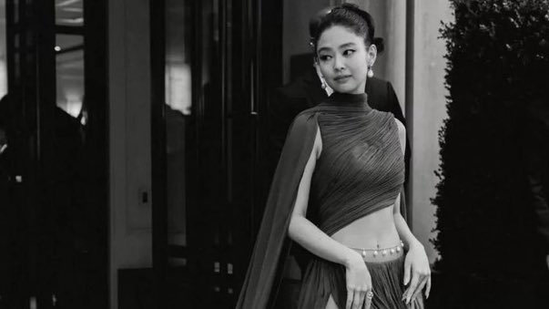 Đại minh tinh

JENNIE AT MET GALA  #JENNIE #METGALA #METGALA2024