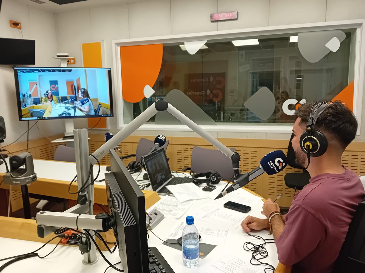 ⭕️#Directo Entrevista @martarddz, presentadora de @BDCanariasTV, en #LaMerienda ☕️ de @TardeTempranoCR. Sintoniza #CanariasRadio. También en la web 📡rtvc.es/en-directo/
