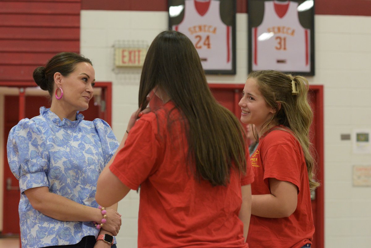 May is Mental Health Awareness Month & I was happy to kick it off at Seneca High School in Louisville! One of their students, Cameron Austin, planned a mental health fair that was both inspiring & informative. When we listen to our students, it makes our commonwealth better.