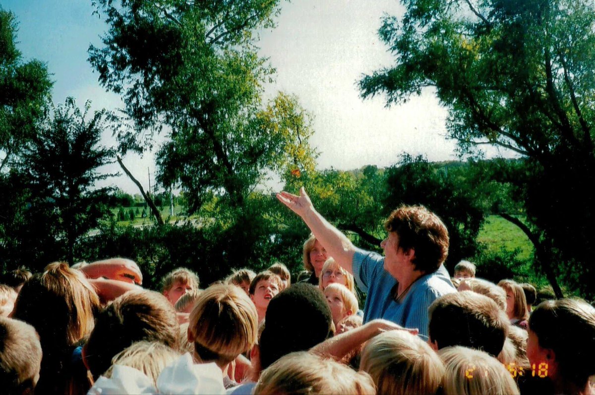 My mom taught 2nd grade until she was 70. Bringing joy to her students, like releasing this monarch, was her mission, and that dedication to teaching is something all educators share. To every teacher in Minnesota and across the country thank you! Happy Teacher Appreciation Day.