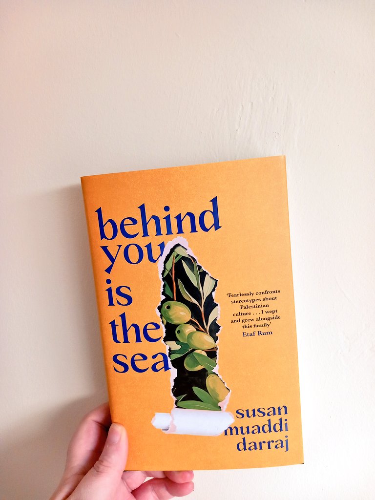A huge thank you to @_SwiftPress for sending me a copy of #BehindYouIsTheSea by @SusanDarraj. This sounds like such a beautiful and timely read! #Bookpost #Bookmail #BookTwitter