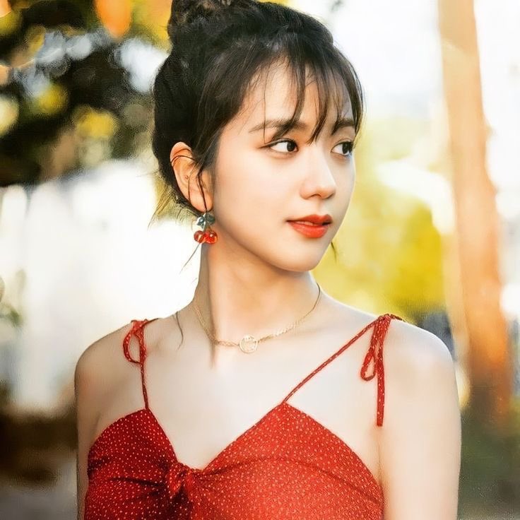 JISOO tweet media