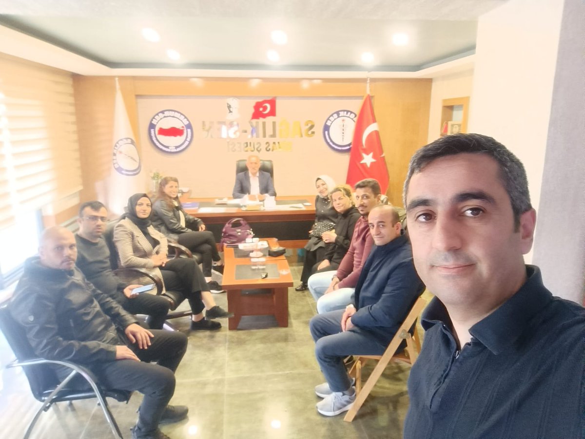 Sivas Sağlıksen Kadın Komisyonumuz ile beraber 12 Mayıs Ebeler Hemşireler ve Anneler Günü programımızın son hazırlıkları tam gaz devam ediyor.
#BizBüyükBirAileyiz