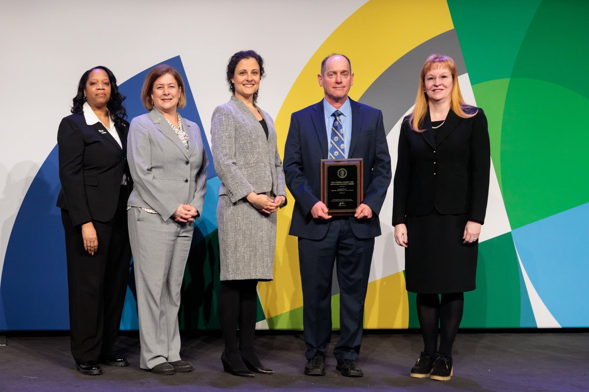 Celebrating our 2023 Federal Energy & Water Management Award winners at Energy Exchange! Congrats to Wright-Patterson AFB, Kadena AFB, & Joseph Buch from Air National Guard for their remarkable achievements in energy resilience. Learn more: safie.hq.af.mil/News/Article-D…