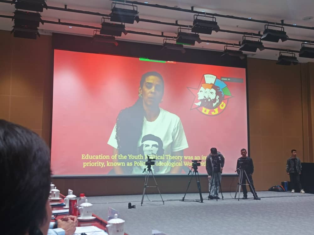 Participé en el seminario de trabajo juvenil China-America Latina, organizado de forma virtual por la Liga de la Juventud Comunista de #China. Fue un espacio importante para fortalecer el intercambio y la cooperación desde el trabajo juvenil.