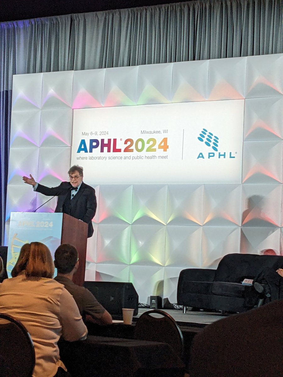 Melissa Warren tweet media