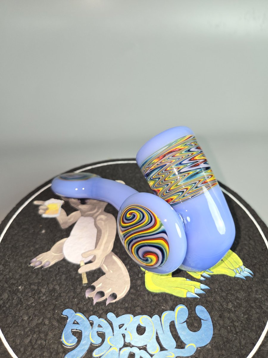 AaronUGlass's tweet image. Some fresh new Hammers. Tiedye Hammer is a colla with my buddy @glanceglass. All dry flower pieces and all available. Much love thanks for looking ✌️ 💨