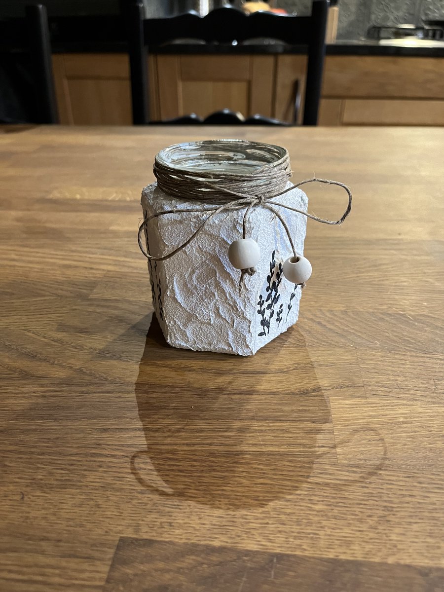 Catmam88's tweet photo. Recyclage d'un pot de confiture en verre réalisé lors d'un atelier
#upcycling #DIY #LoisirsCréatifs #FaireSoiMême #Gonis #AtelierCréatif https://t.co/YtqQ0xtO4i