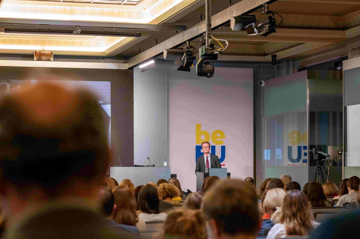 'It’s not a silent pandemic for the families and communities affected by #AMR. We must protect modern medicine for future generations or face catapulting from the 21st century to the 19th.' @RobbButler2 addressing the @EU2024BE AMR conference: bit.ly/4b7TsI7