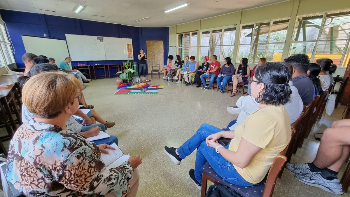 DEI_LatAm's tweet image. Día 2 Taller Socio-teológico 2024: Conceptualizaciones de los autoritarismos y democracias en la coyuntura actual, con la Dra. Laura Álvarez Garro especialista en teoría política de la UCR

#TST24
