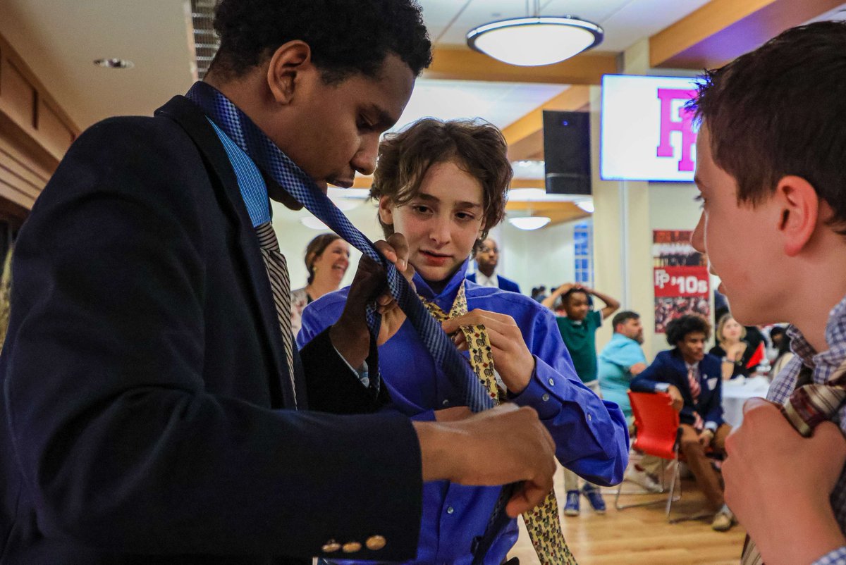 fairfieldprep's tweet photo. We welcomed our incoming SEED freshman class and honored our graduating seniors at our annual SEED Diversity Dinner! It was a wonderful evening that included dinner, a program, and the “passing of the ties” ceremony from the senior class to the incoming freshman. #ForOthers #AMDG https://t.co/ndcfcyy61a