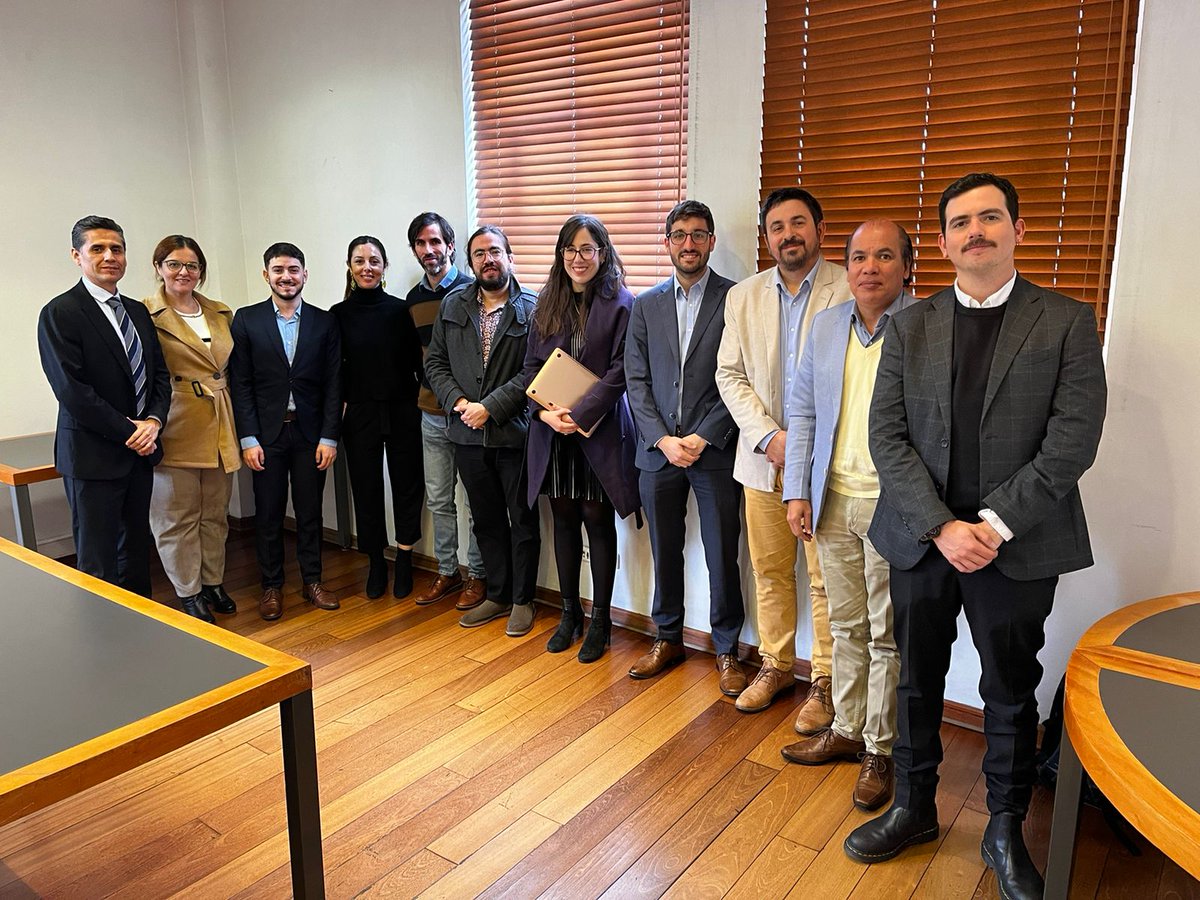 🟠 El Consejo Consultivo Permanente de Sociedad civil de la #PTLAC, se reunió hoy en el Ministerio de Finanzas de #Chile, con @NicoBohme y @npsandoval, responsables de la coordinación tributaria. El objetivo: fortalecer la Plataforma y ampliar la participación. #JusticiaFiscal