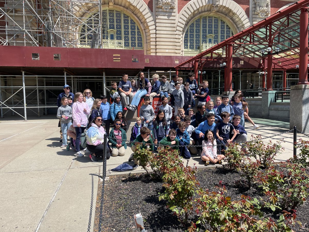 4th graders recently enjoyed a wonderful field trip to Ellis Island! This annual trip accompanies their social studies unit on immigration, allowing them to gain first hand knowledge and experience on all of the topics they are learning about in the classroom.